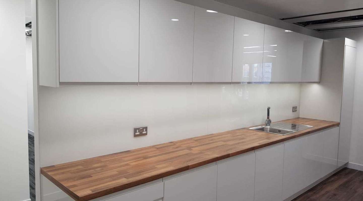 Swr White Kitchens 13