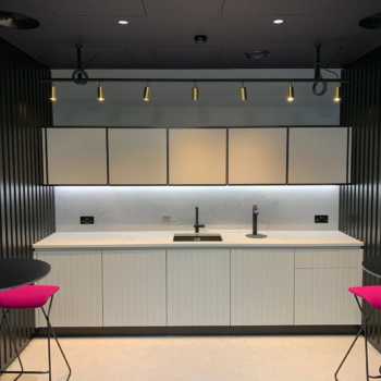 Canary Wharf Bespoke Teapoint - Options Kitchens Case Study